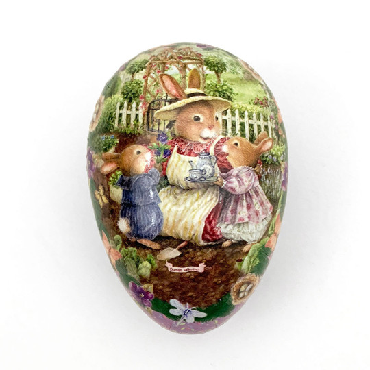 3-1/2" Purple Holly Pond Hill Bunny Garden Tea Easter Egg Container ~ Germany